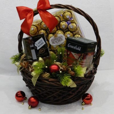Корзина со сладостями Ассорти